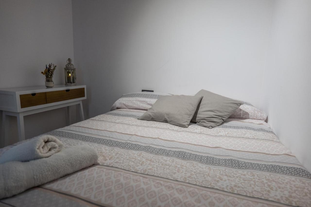 Niu Del Sol Apartman Vic Kültér fotó